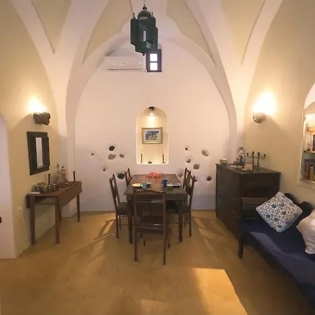 The Commander's House Holiday home Emporio (Santorini)